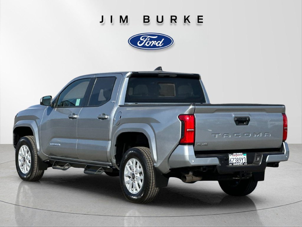 Used 2024 Toyota Tacoma SR5 AWD/4WD image 3