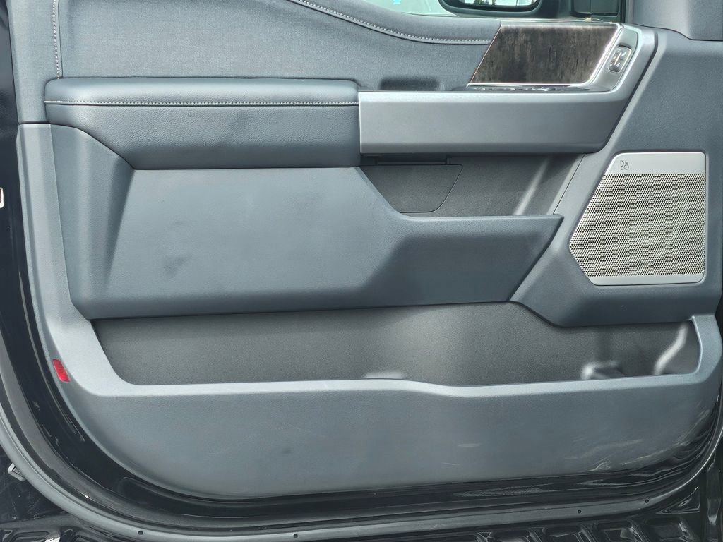 New 2026 Ford F250 Lariat w/ Black Appearance Package image 37