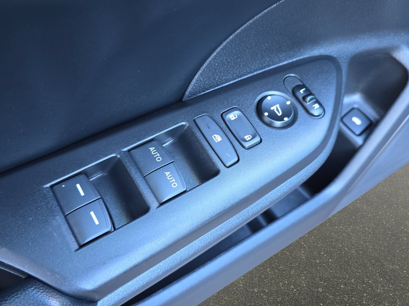 Used 2022 Honda Insight Touring image 28