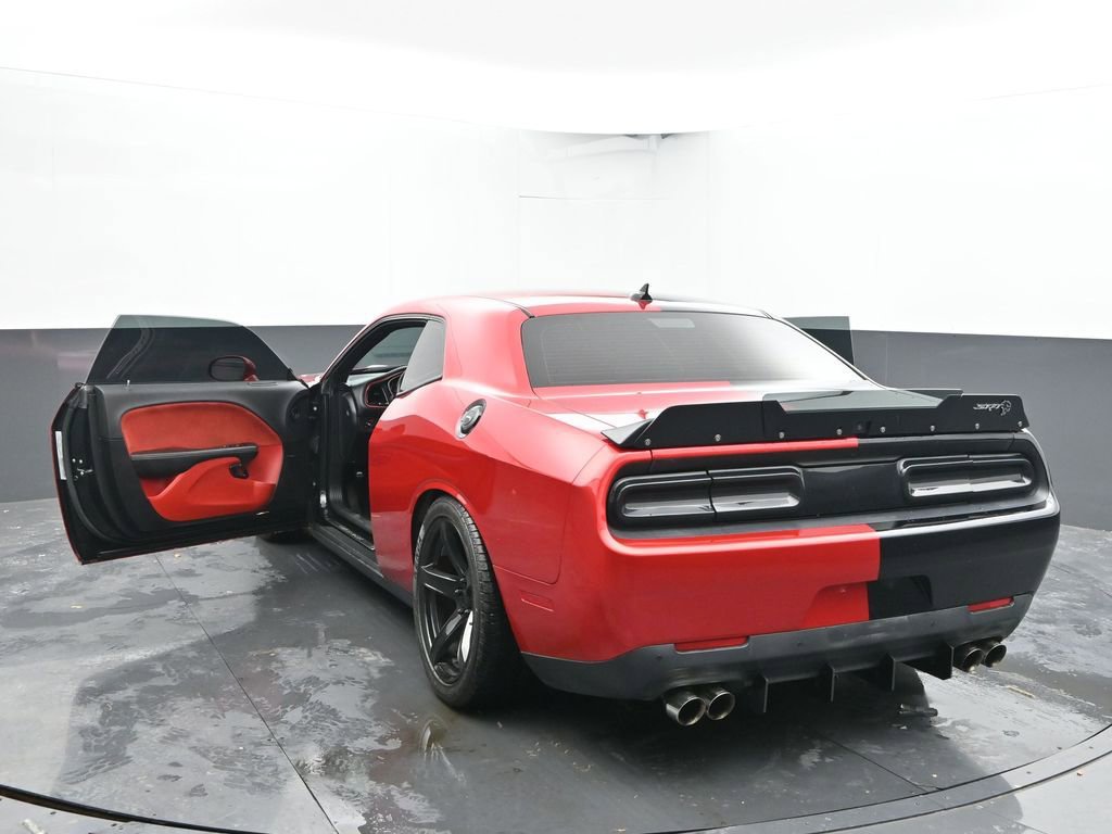 Used 2016 Dodge Challenger SRT Hellcat image 75