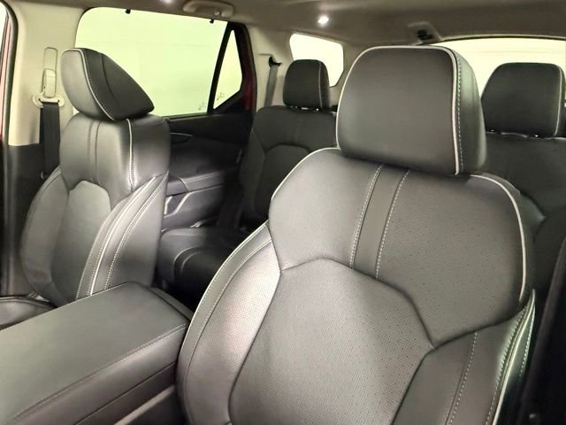 Used 2025 Honda Pilot Elite image 32