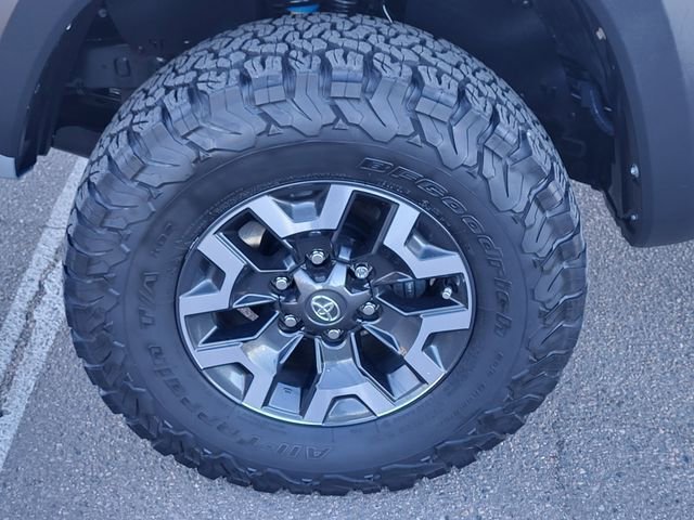 Used 2021 Toyota Tacoma TRD Off-Road w/ Technology Package image 10