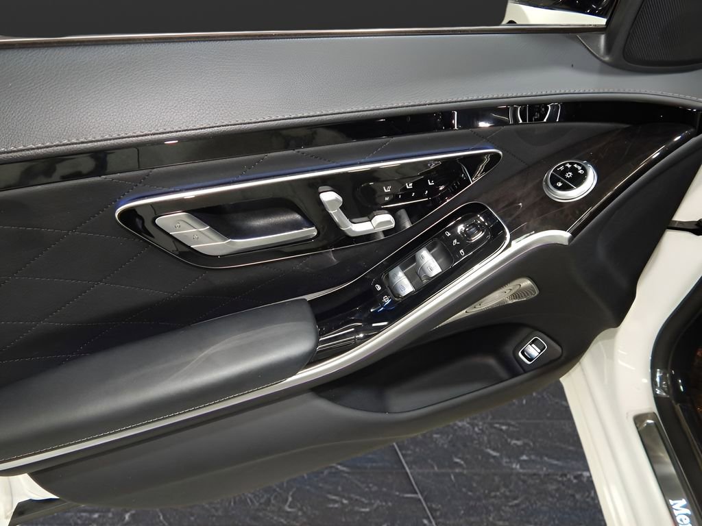 Used 2022 Mercedes-Benz S 580 4MATIC Sedan image 11