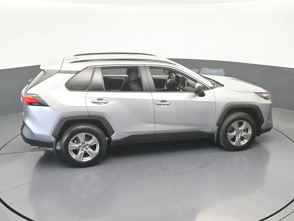 Used 2024 Toyota RAV4 LE AWD/4WD image 41