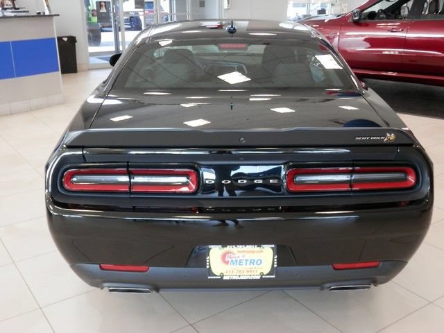 Used 2022 Dodge Challenger R/T Scat Pack RWD image 7