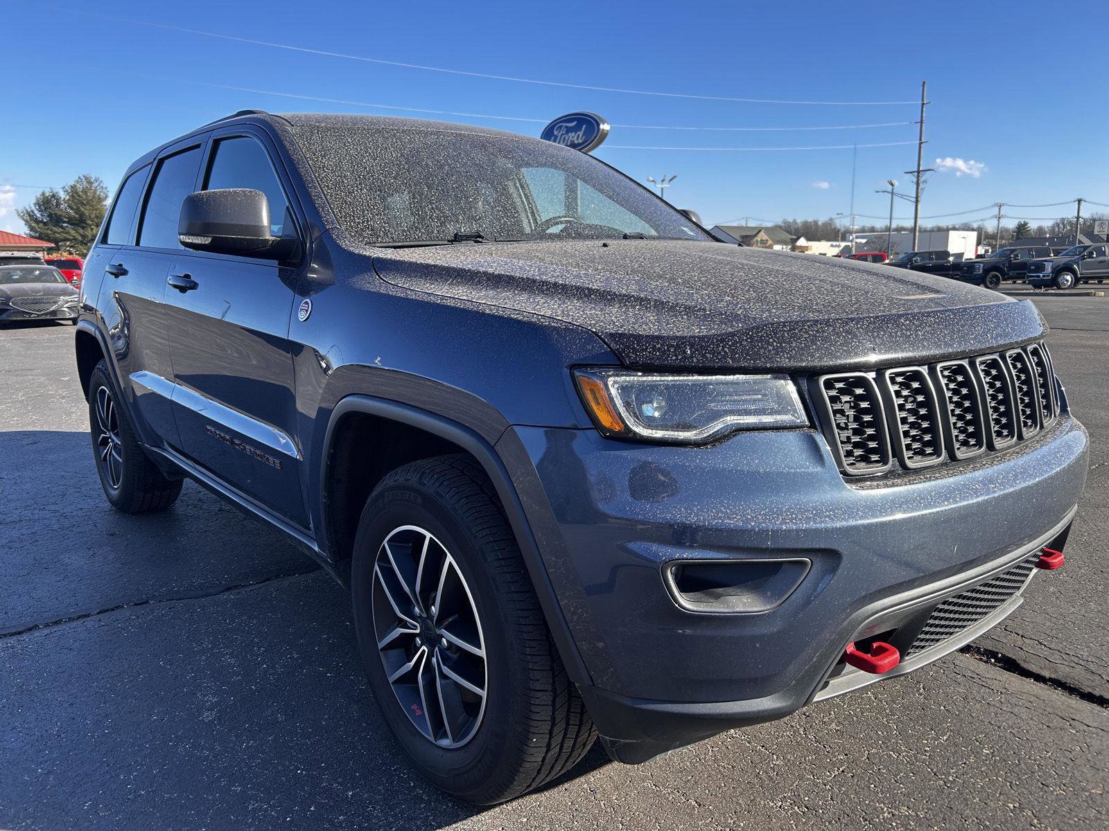 Used 2019 Jeep Grand Cherokee Trailhawk w/ Trailhawk Luxury Group image 3