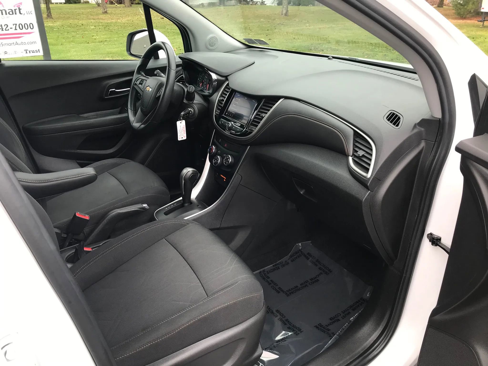 Used 2020 Chevrolet Trax LT image 38