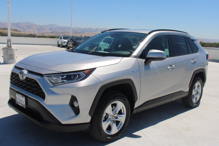 Certified 2021 Toyota RAV4 XLE w/ Convenience Package AWD/4WD image 6