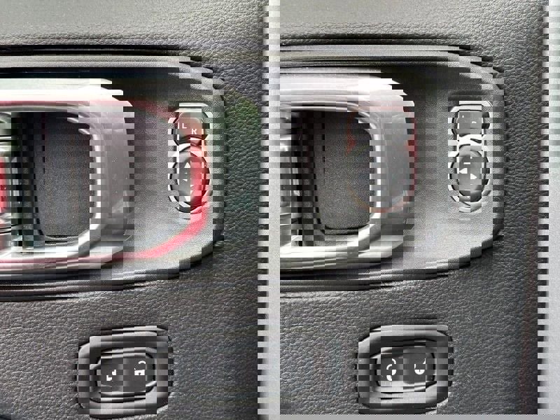 Used 2022 Jeep Gladiator Rubicon w/ Cold Weather Group image 24