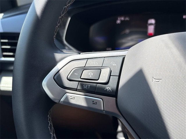 Certified 2024 Volkswagen Taos SE w/ Panoramic Sunroof Package image 44