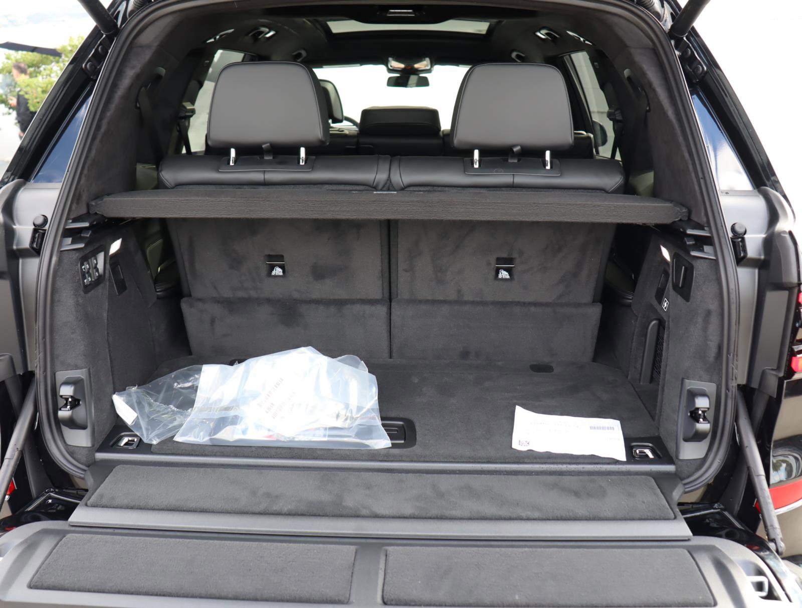 New 2026 BMW X7 M60i image 9