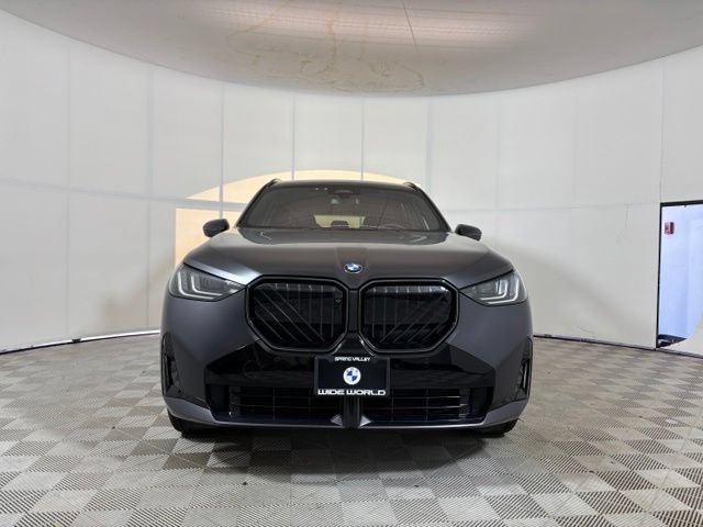 Used 2025 BMW X3 xDrive30i w/ Premium Package AWD/4WD image 2