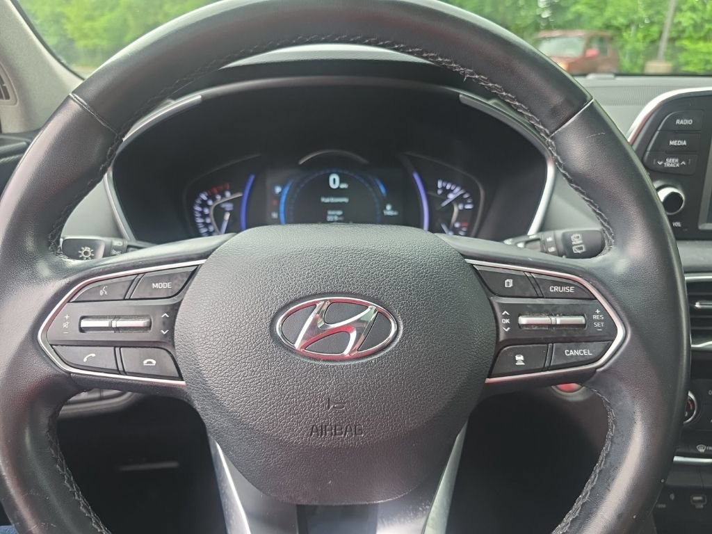 Used 2020 Hyundai Santa Fe SEL w/ Convenience + Premium Package AWD/4WD image 18