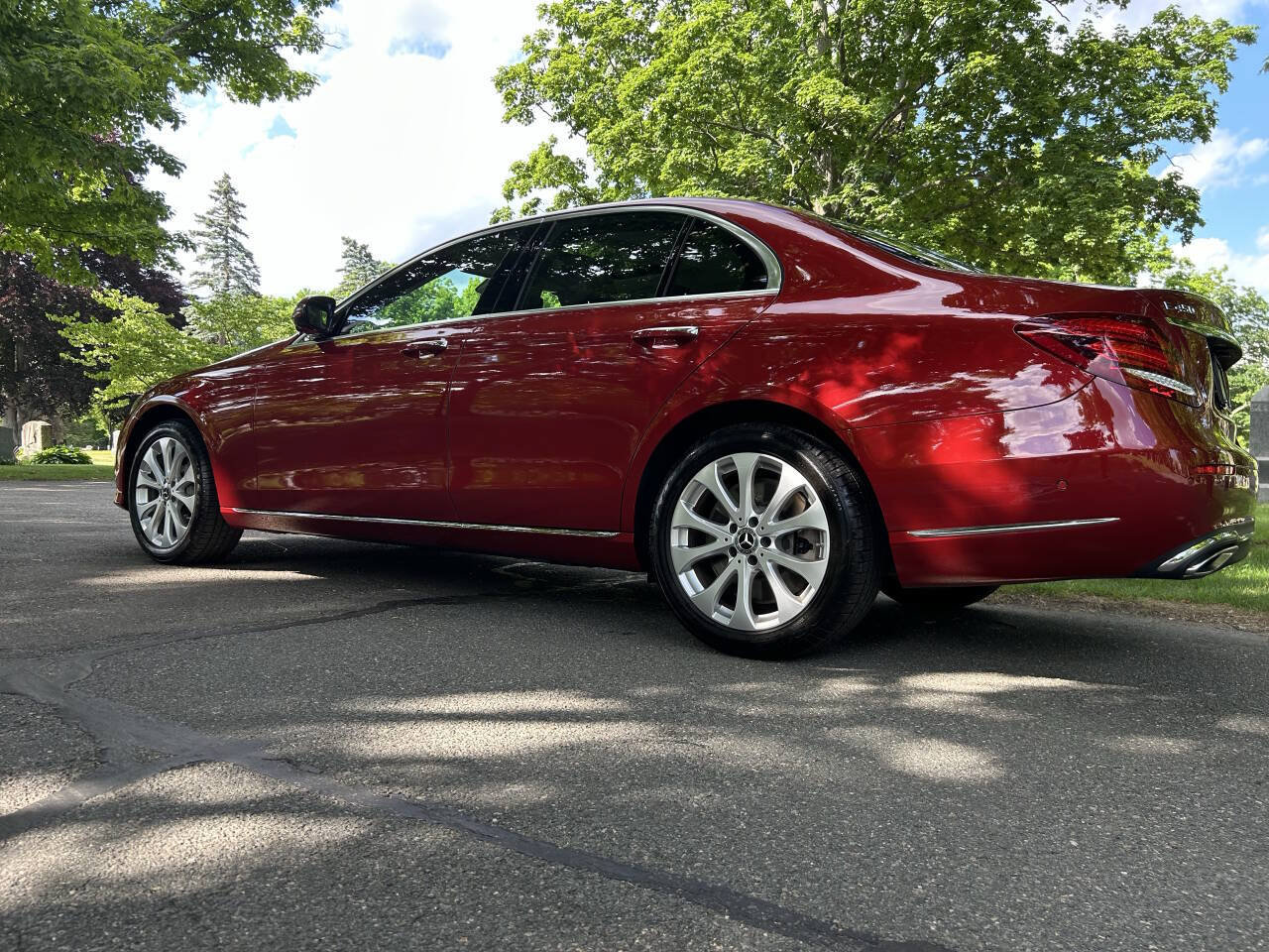 Used 2019 Mercedes-Benz E 450 4MATIC Sedan w/ Driver Assistance Package image 18