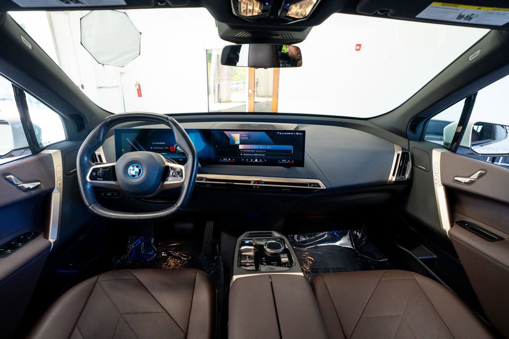 Used 2024 BMW iX xDrive50 w/ Sport Package AWD/4WD image 51