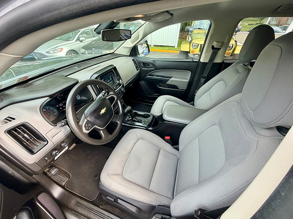 Used 2018 Chevrolet Colorado W/T w/ WT Convenience Package AWD/4WD image 9