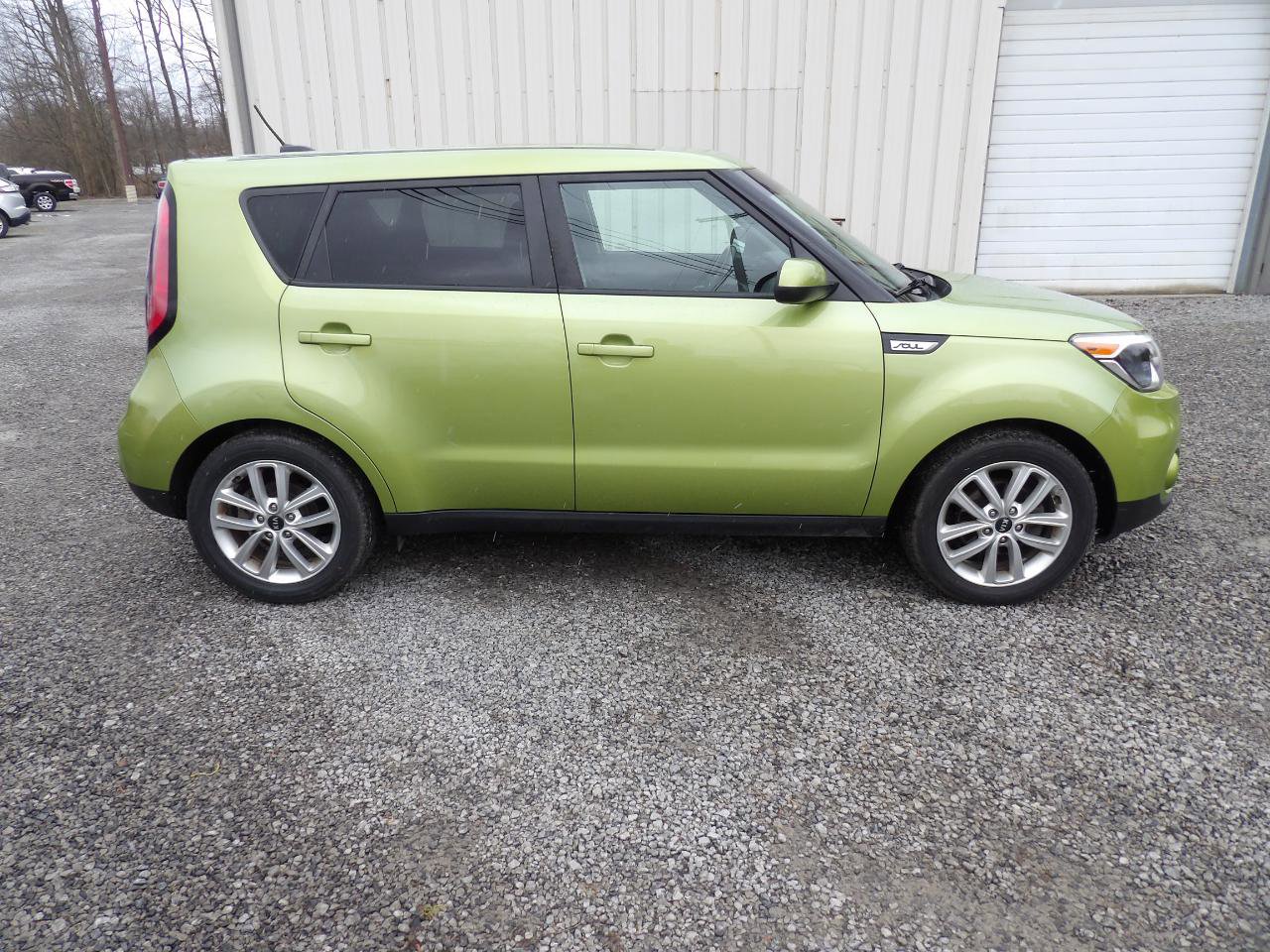 Used 2017 Kia Soul + image 1