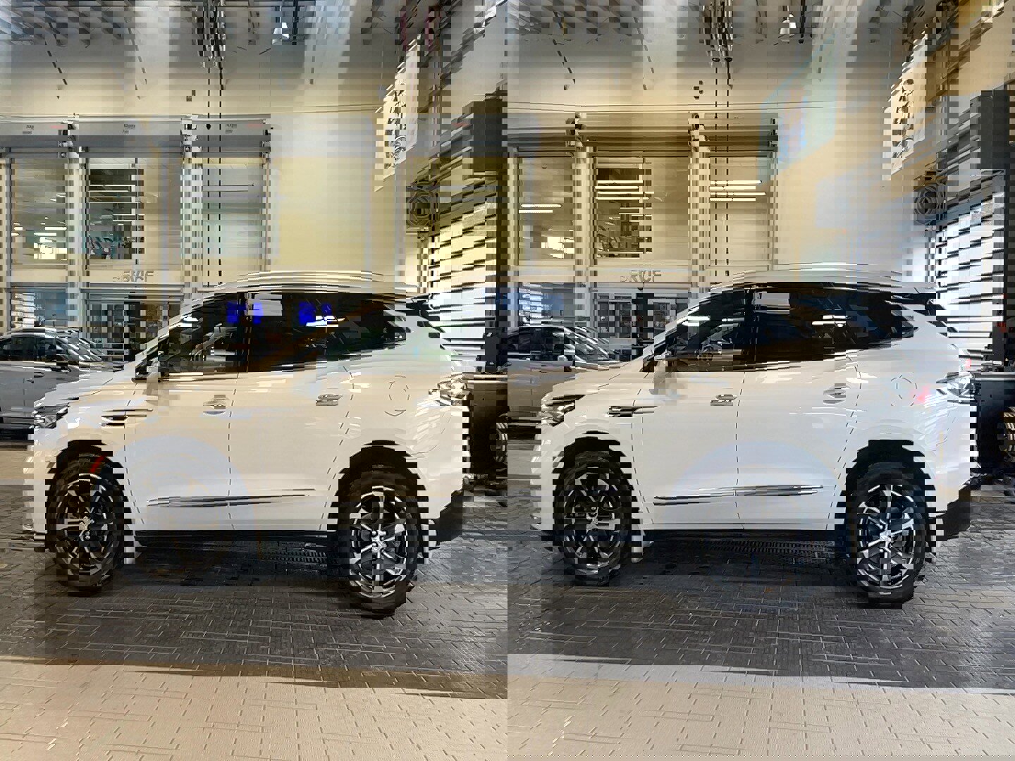 Used 2022 Buick Enclave Essence w/ Experience Buick Package image 4