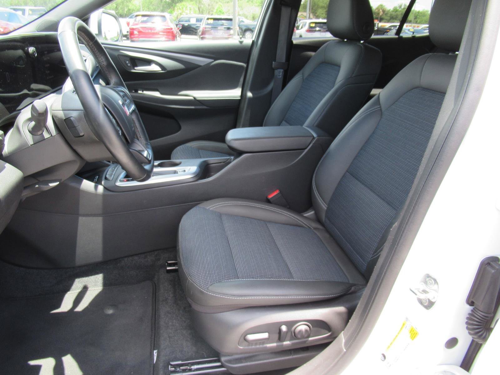 Used 2024 Buick Envista Preferred w/ Convenience I Package FWD image 18