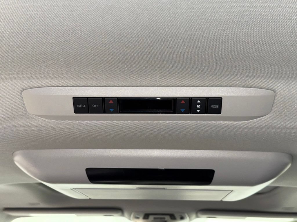New 2026 Toyota Sienna XLE FWD image 23
