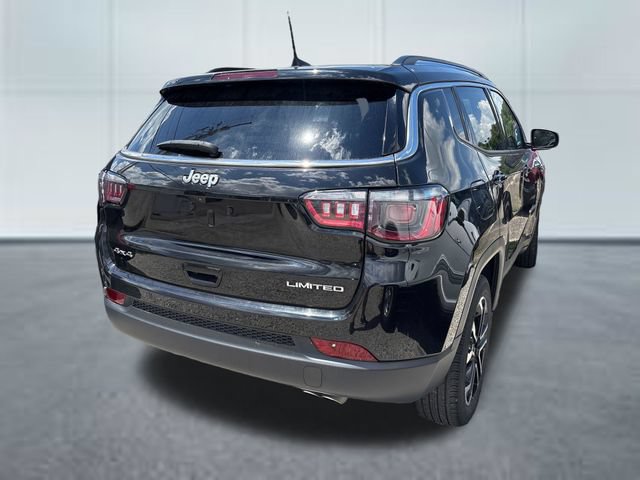 Used 2022 Jeep Compass Limited AWD/4WD image 4