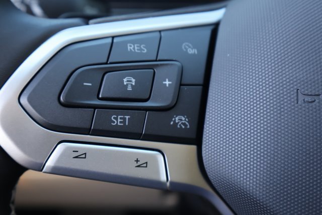 New 2026 Volkswagen Atlas SE image 21