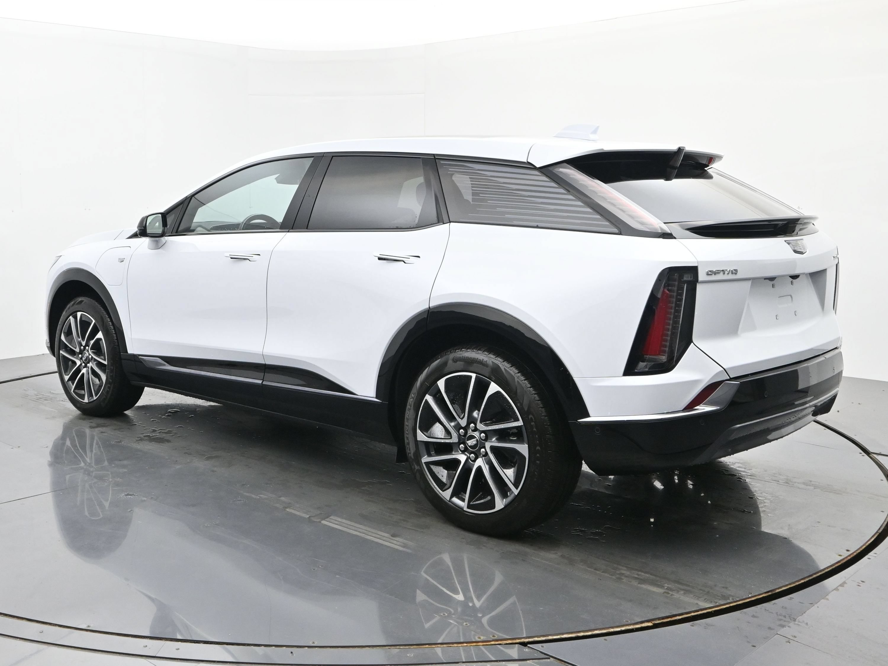 New 2026 Cadillac Optiq Sport 2 AWD/4WD image 3