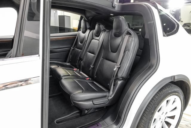 Used 2020 Tesla Model X Long Range AWD/4WD image 43