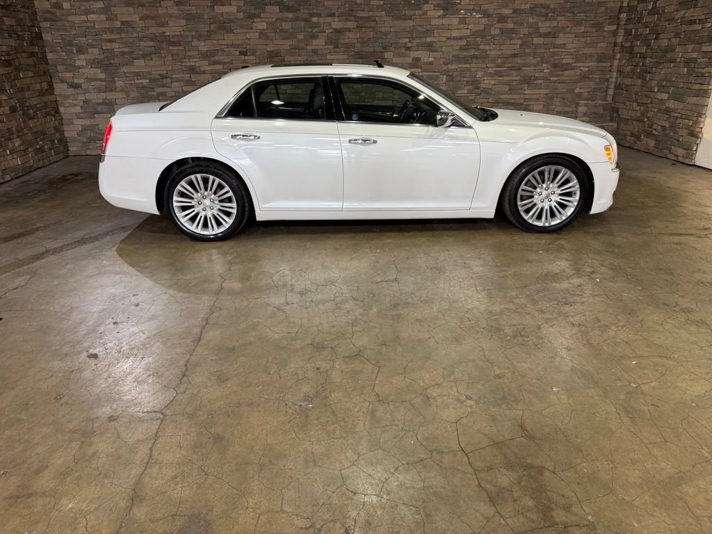 Used 2011 Chrysler 300 C w/ Sound Group RWD image 10