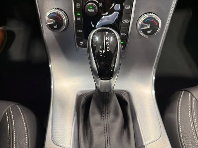Used 2018 Volvo S60 T5 Dynamic w/ Vision Package AWD/4WD image 25