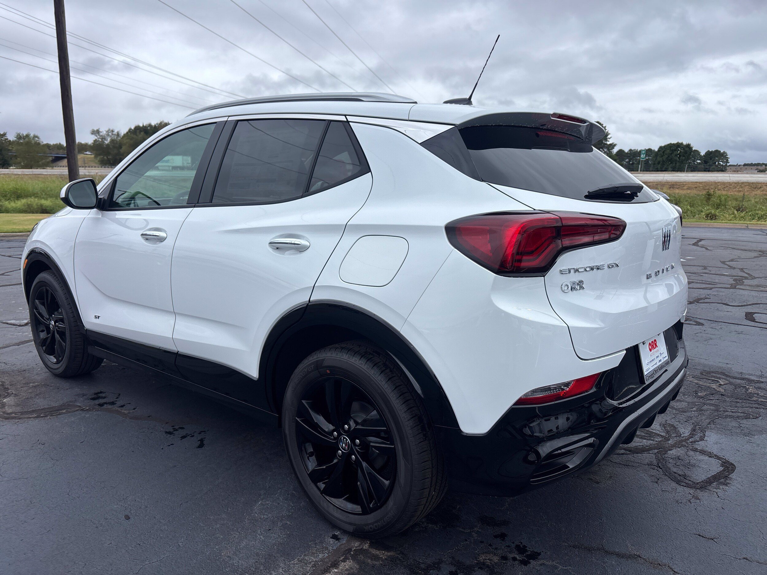 New 2026 Buick Encore GX Sport Touring w/ Comfort Package FWD image 4