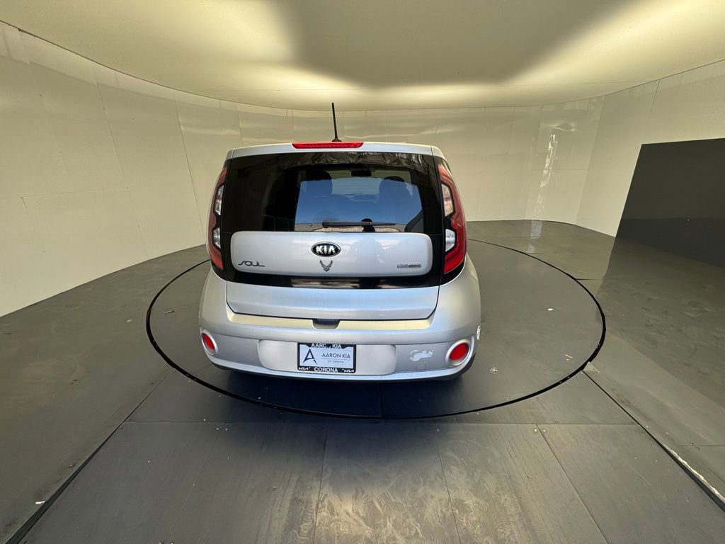 Used 2016 Kia Soul EV image 4