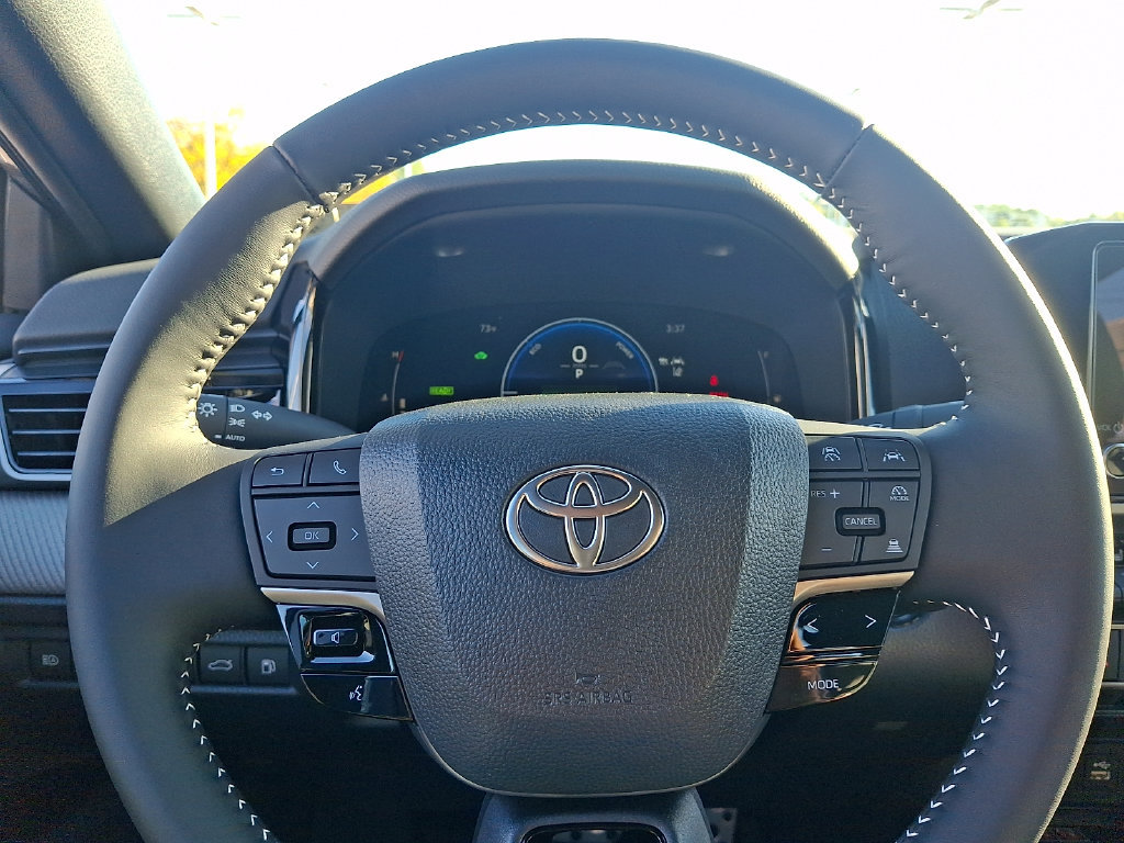 New 2026 Toyota Camry SE w/ Convenience Package FWD image 17