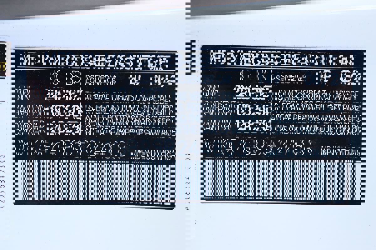 Used 2025 Mercedes-Benz C 300 Sedan image 73