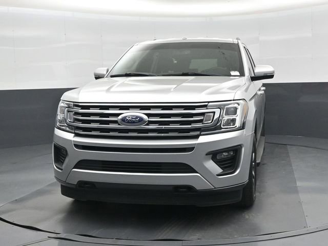 Used 2019 Ford Expedition XLT w/ Equipment Group 201A AWD/4WD image 8