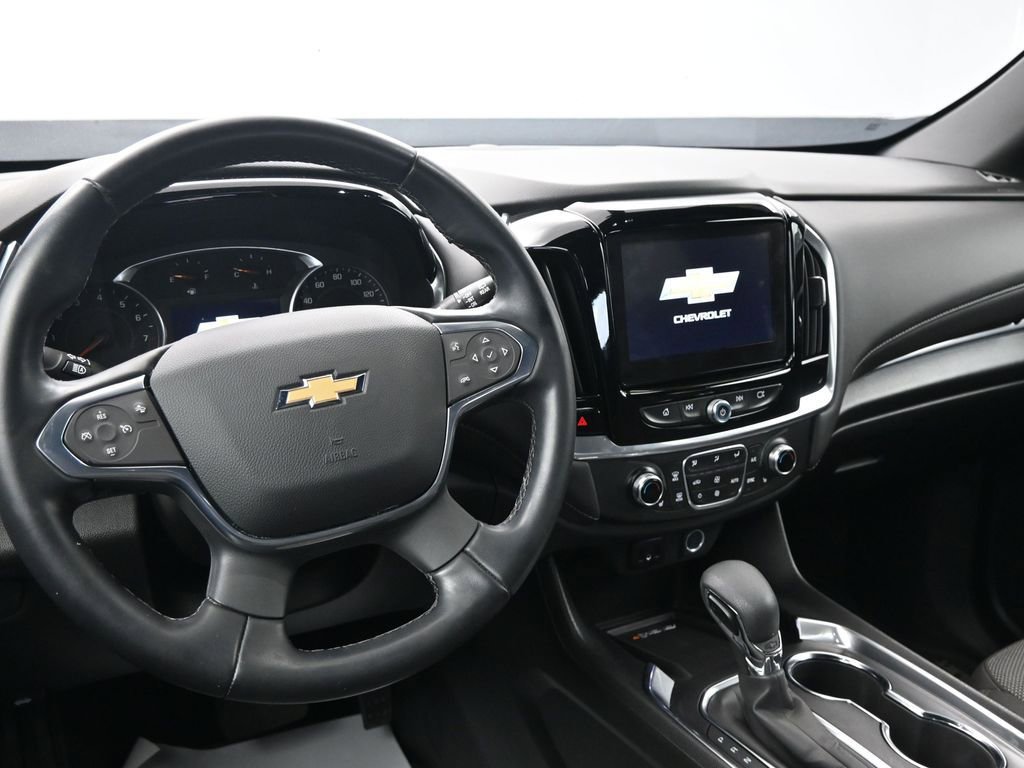 Used 2023 Chevrolet Traverse LT image 29