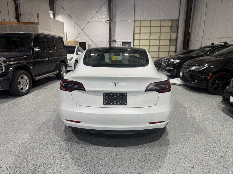 Used 2020 Tesla Model 3 Standard Range Plus RWD image 5