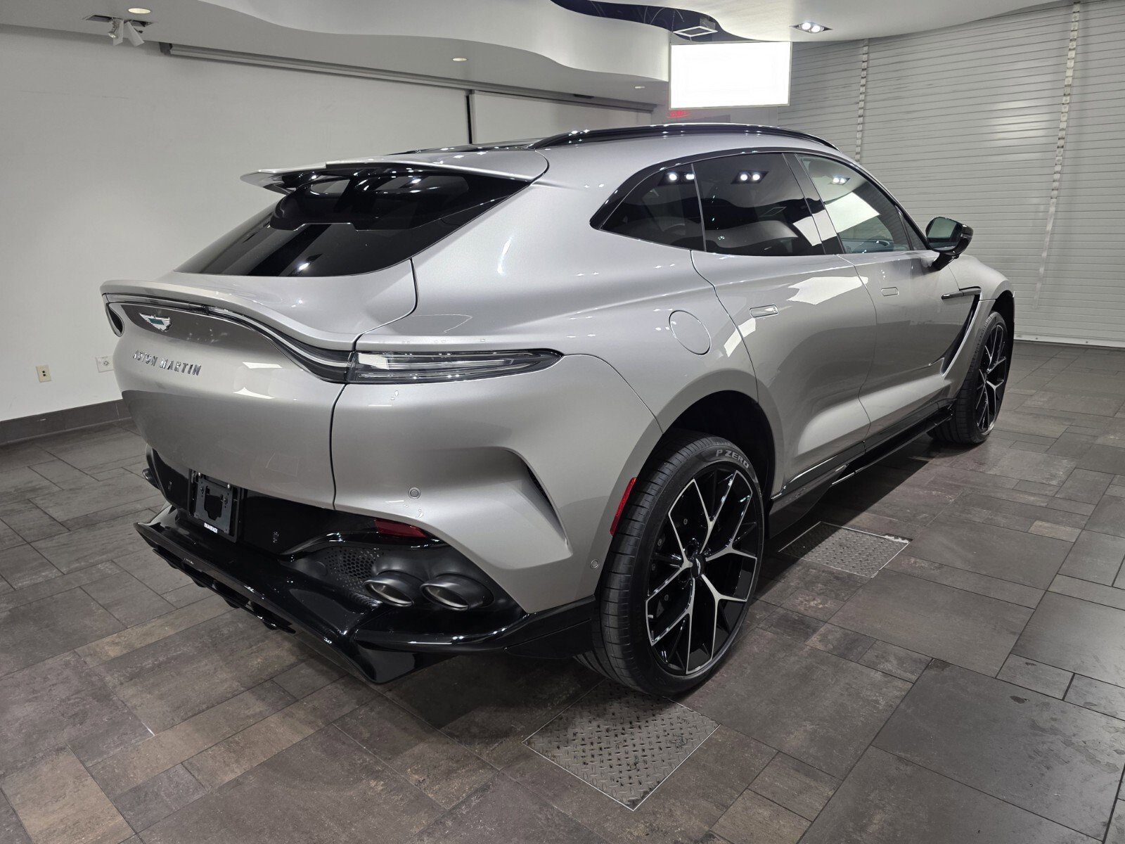 New 2026 Aston Martin DBX 707 image 26