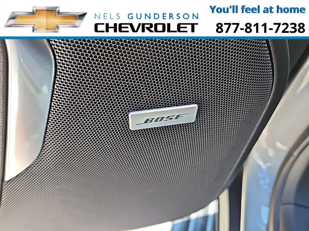 New 2025 Chevrolet Suburban LT w/ Advanced Technology Package image 24