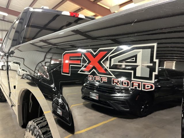 Used 2022 Ford F350 Platinum image 32