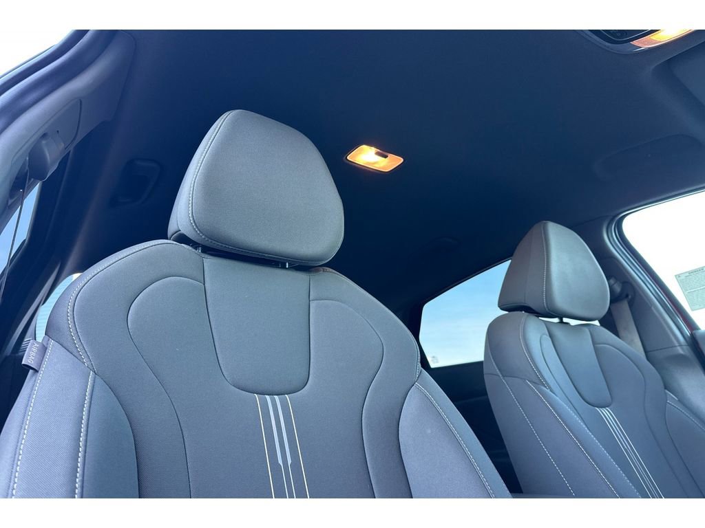 Used 2024 Hyundai Elantra SEL image 17