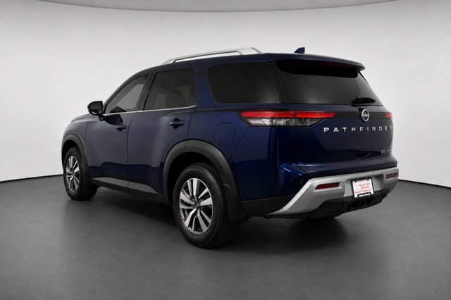 Used 2022 Nissan Pathfinder SL w/ SL Black Package AWD/4WD image 6
