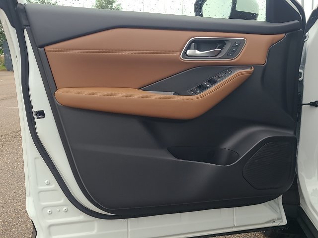 New 2026 Nissan Rogue Platinum AWD/4WD image 10