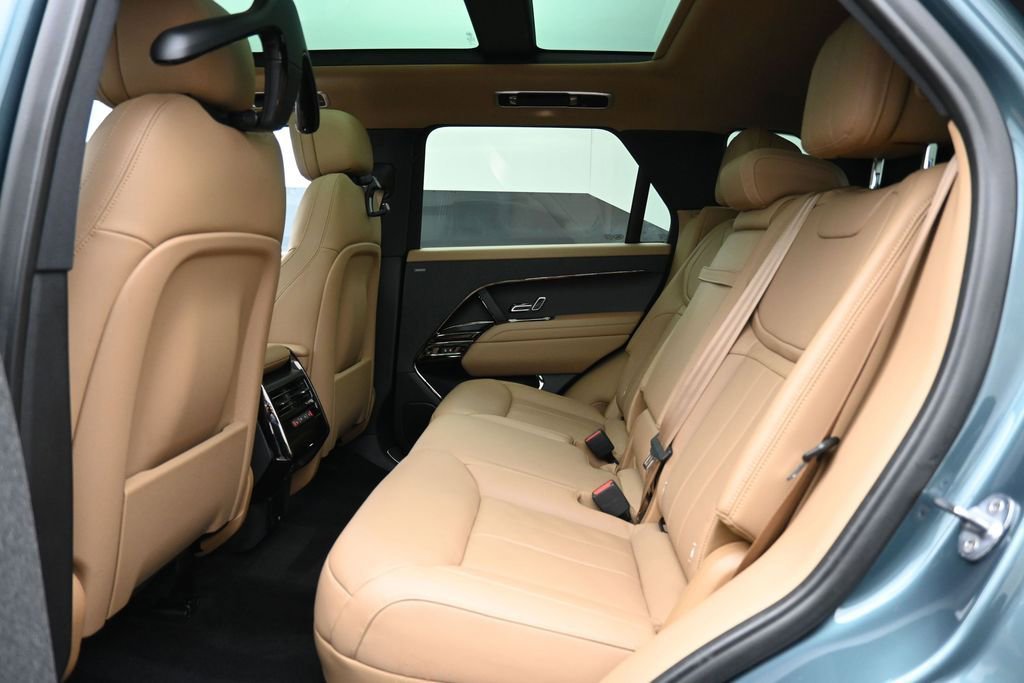 Used 2023 Land Rover Range Rover Sport SE AWD/4WD image 23
