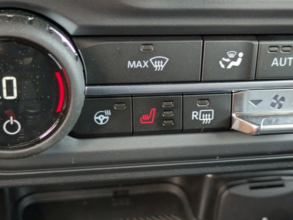 New 2025 Ford Bronco Badlands image 24