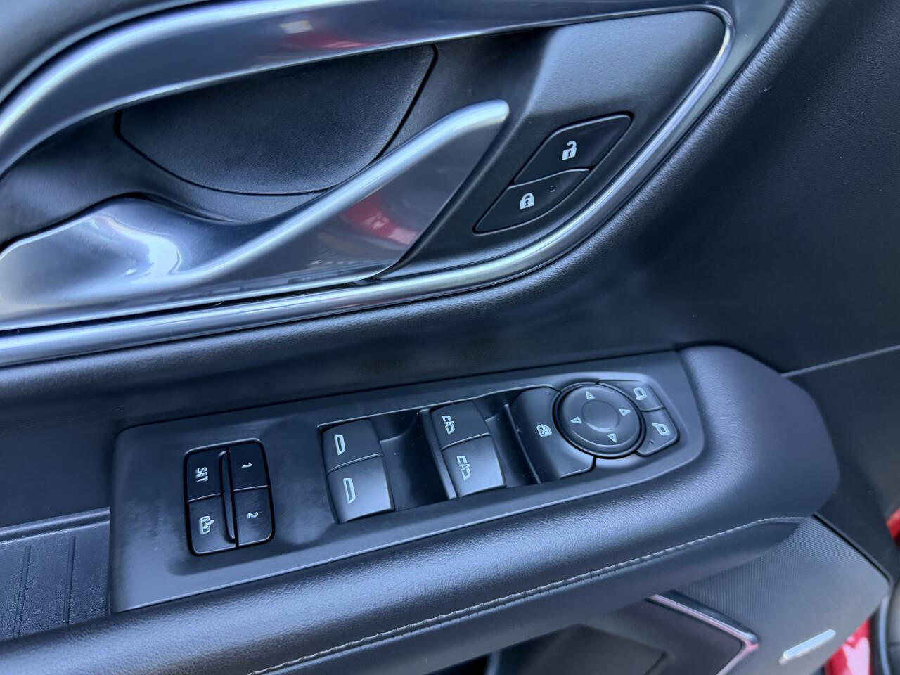 Used 2022 Chevrolet Tahoe Z71 image 18