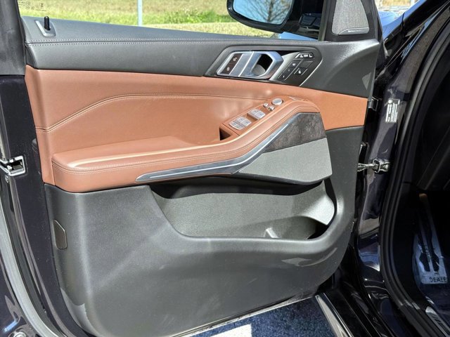 Certified 2024 BMW X7 M60i w/ Climate Comfort Package image 19