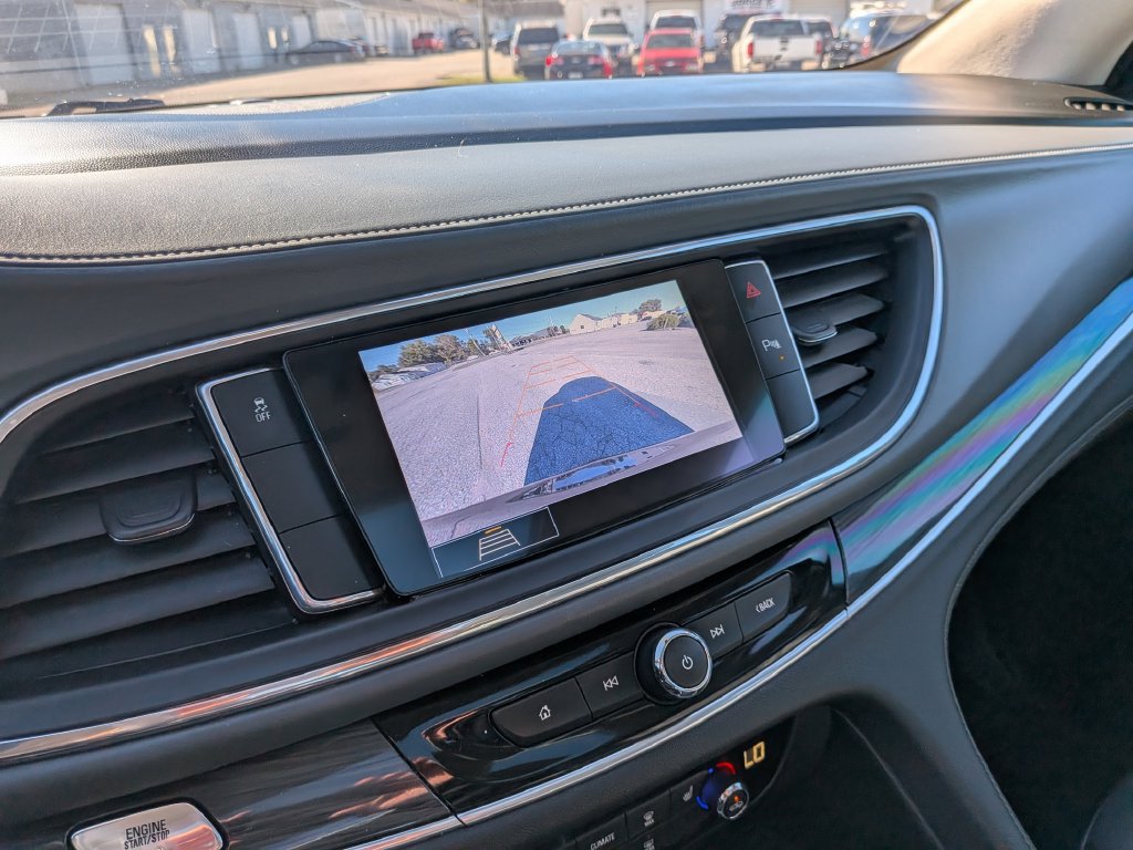 Used 2020 Buick Enclave Essence FWD image 31