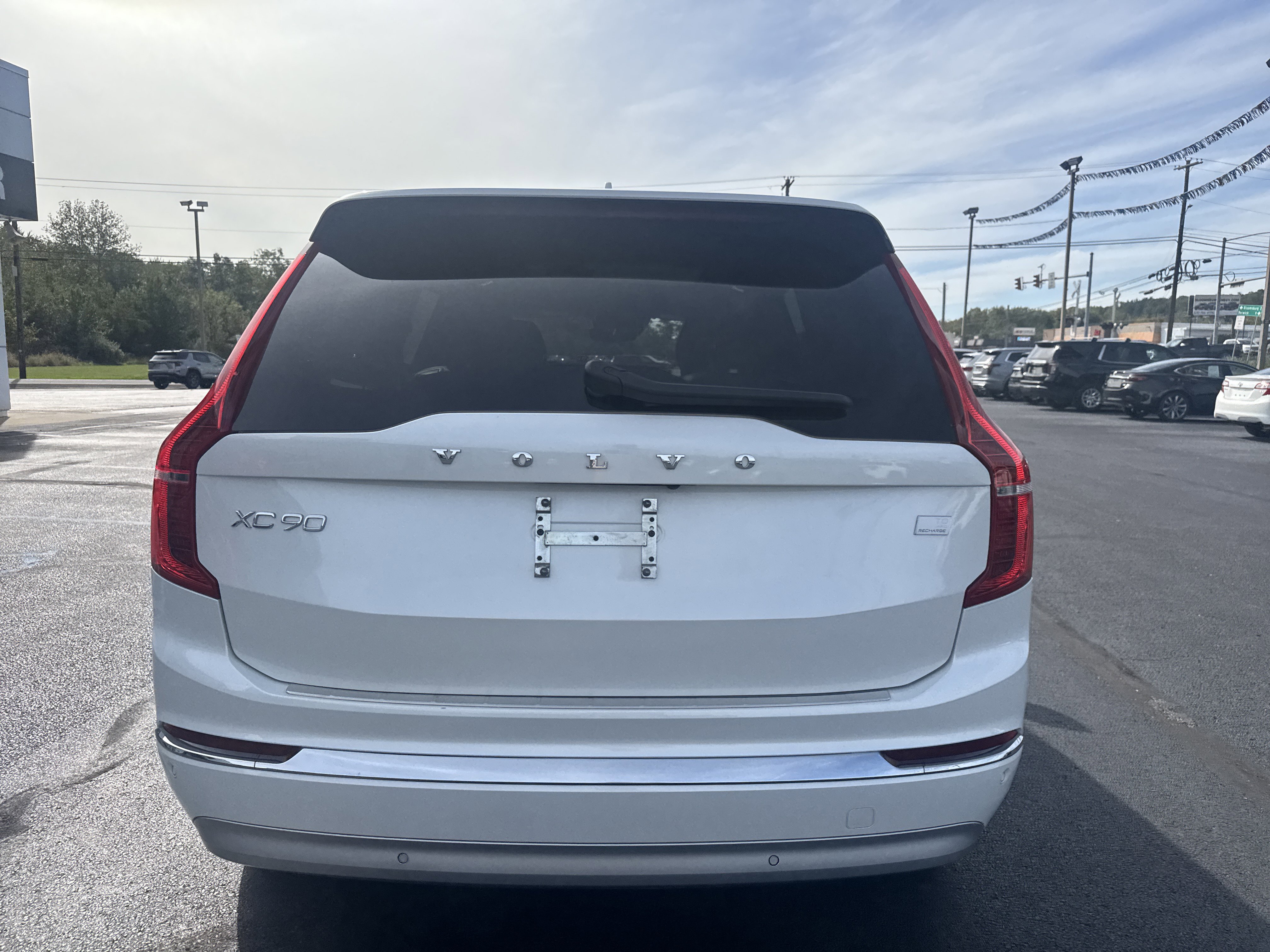 Used 2022 Volvo XC90 T8 Inscription image 4