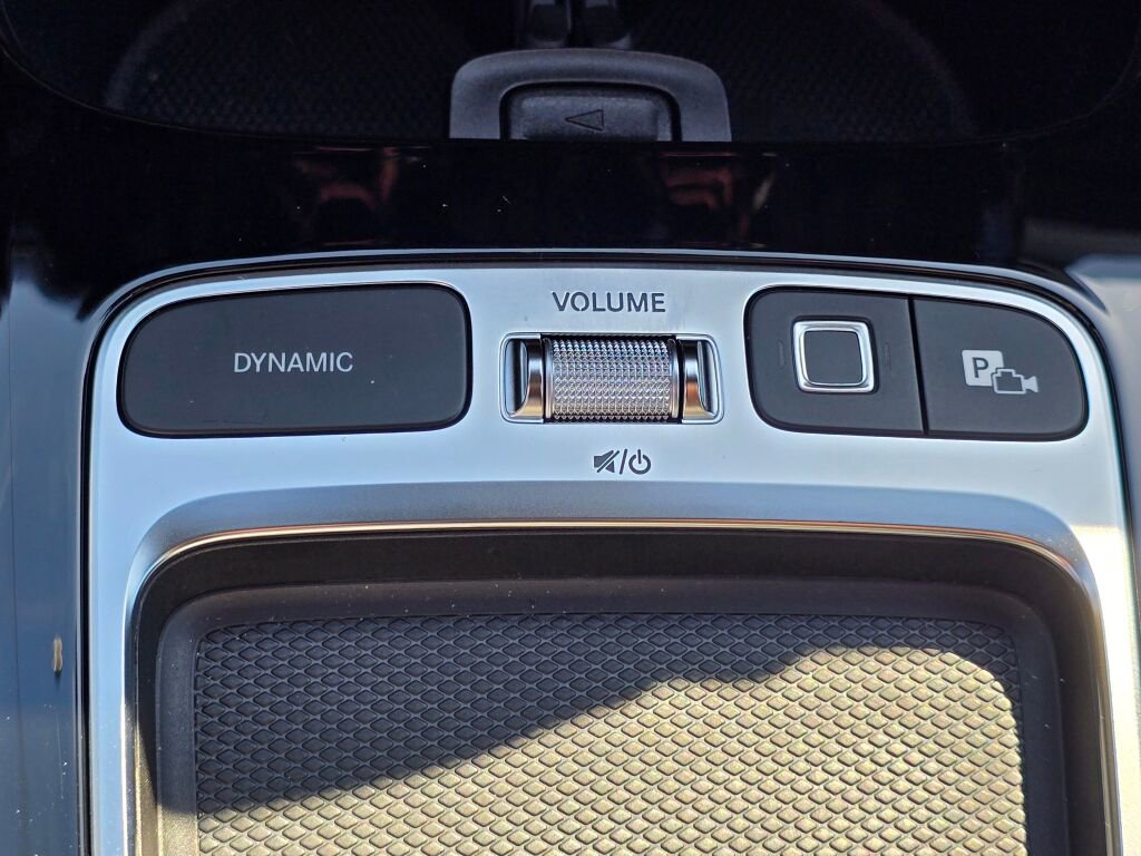 Certified 2025 Mercedes-Benz GLB 250 4MATIC image 44